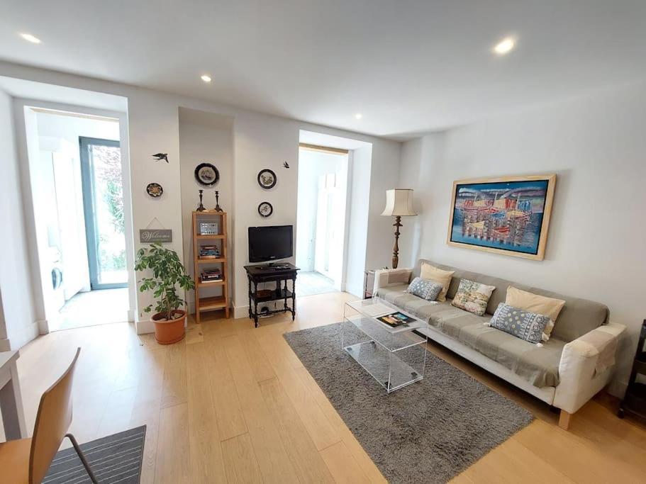 Apartment With Private Garden - Central Location Lisboa Екстериор снимка